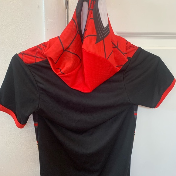 Spider-Man costume - Picture 2 of 4
